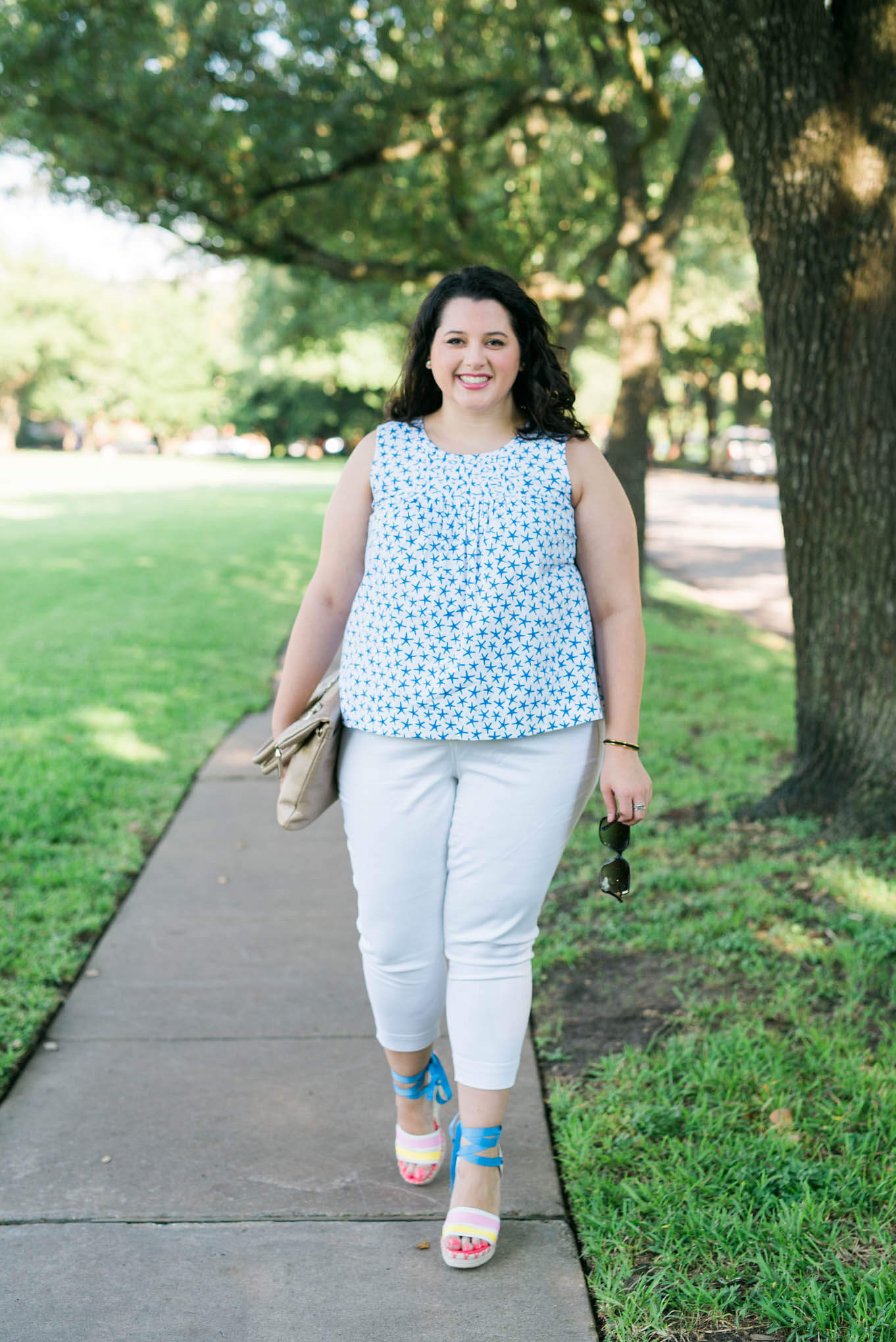 Kate Spade Summer Fun | Something Gold, Something Blue curvy style blog by Emily Bastedo | Plus Size Fashion, Summer fashion, What to wear in the summer, Kate Spade wedges, Melissa McCarthy Seven white capris, Elaine Turner purse, Chanel sunglasses