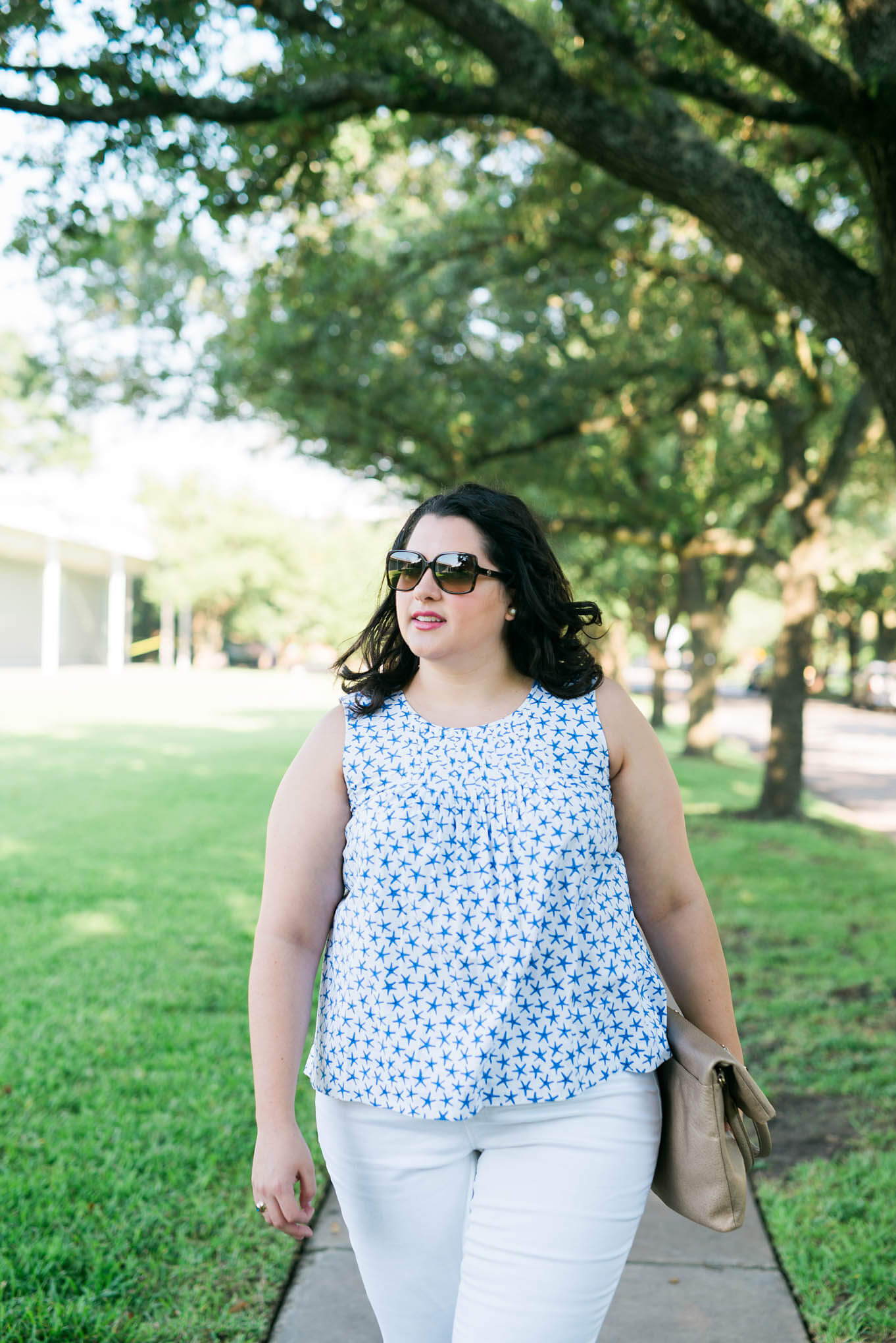 Kate Spade Summer Fun | Something Gold, Something Blue curvy style blog by Emily Bastedo | Plus Size Fashion, Summer fashion, What to wear in the summer, Kate Spade wedges, Melissa McCarthy Seven white capris, Elaine Turner purse, Chanel sunglasses
