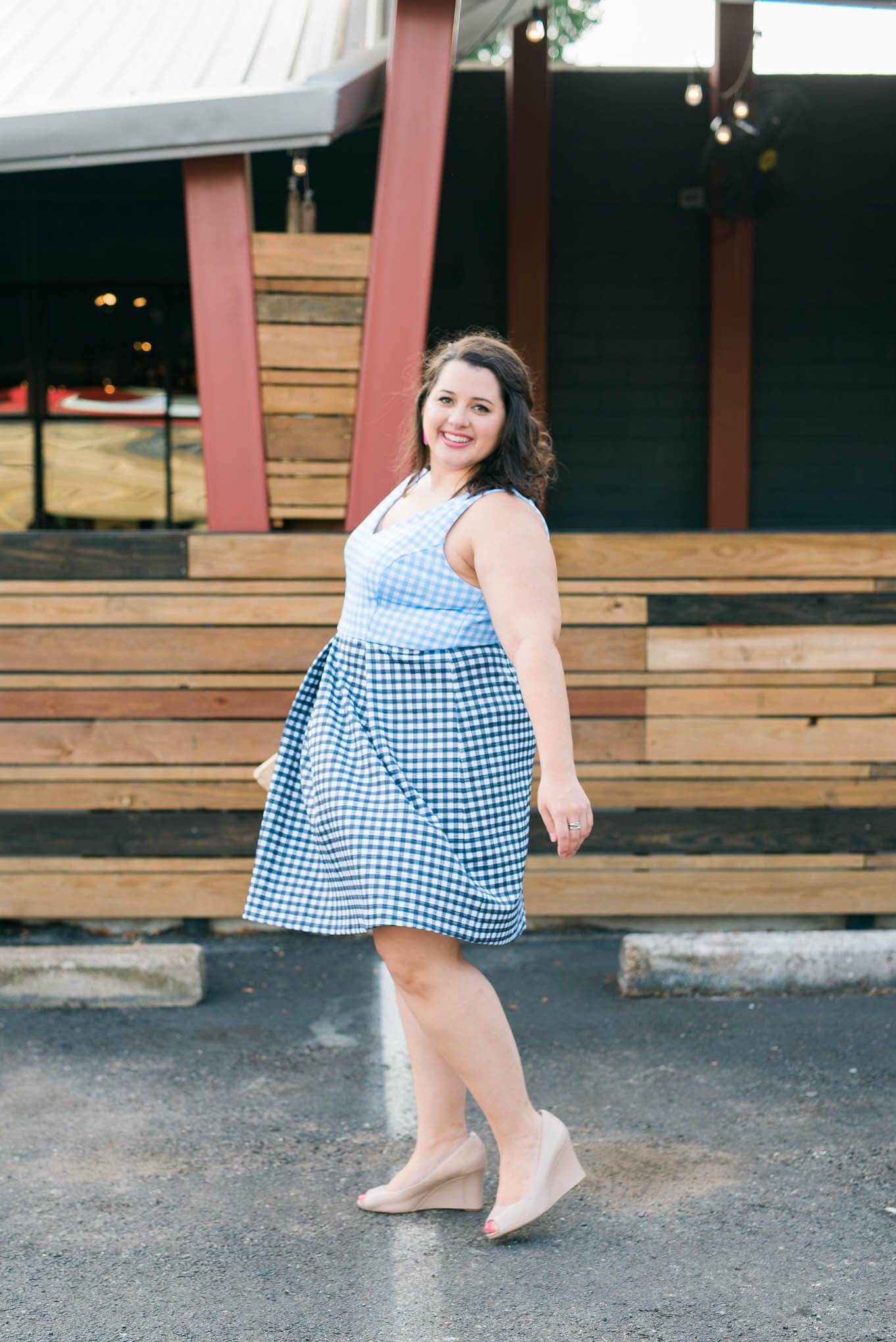Attending friend's weddings are always a ton of fun, espcially when you get to wear gorgeous and comfortable gingham print dresses. - Something Gold, Something Blue a curvy style blog
