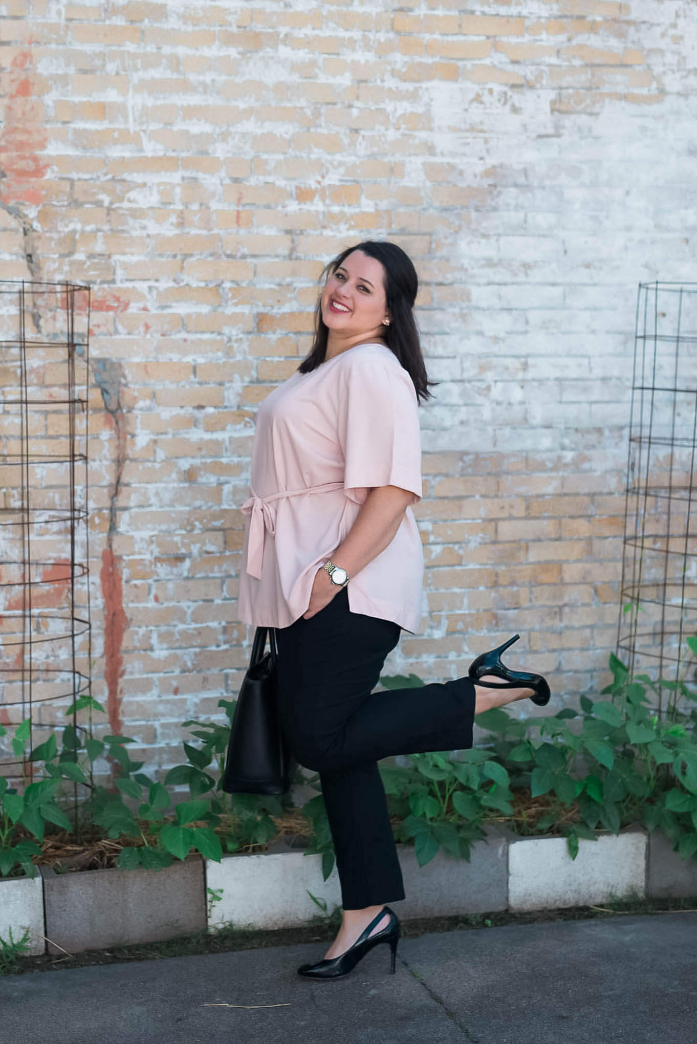 Work, Work, Work - The perfect business casual work attire to be a #girlboss | Something Gold, Something Blue a curvy fashion blog