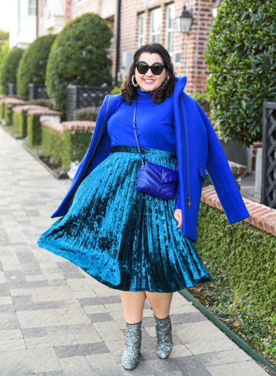 Plus size monochromatic blue outfit styled by Emily from the style and travel blog, Something Gold, Something Blue.