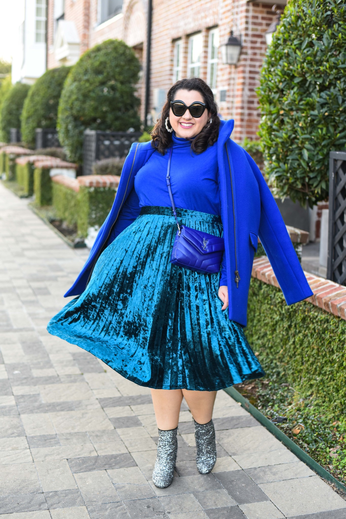 Plus size blue monochromatic outfit styled by Emily from the style and travel blog, Something Gold, Something Blue.