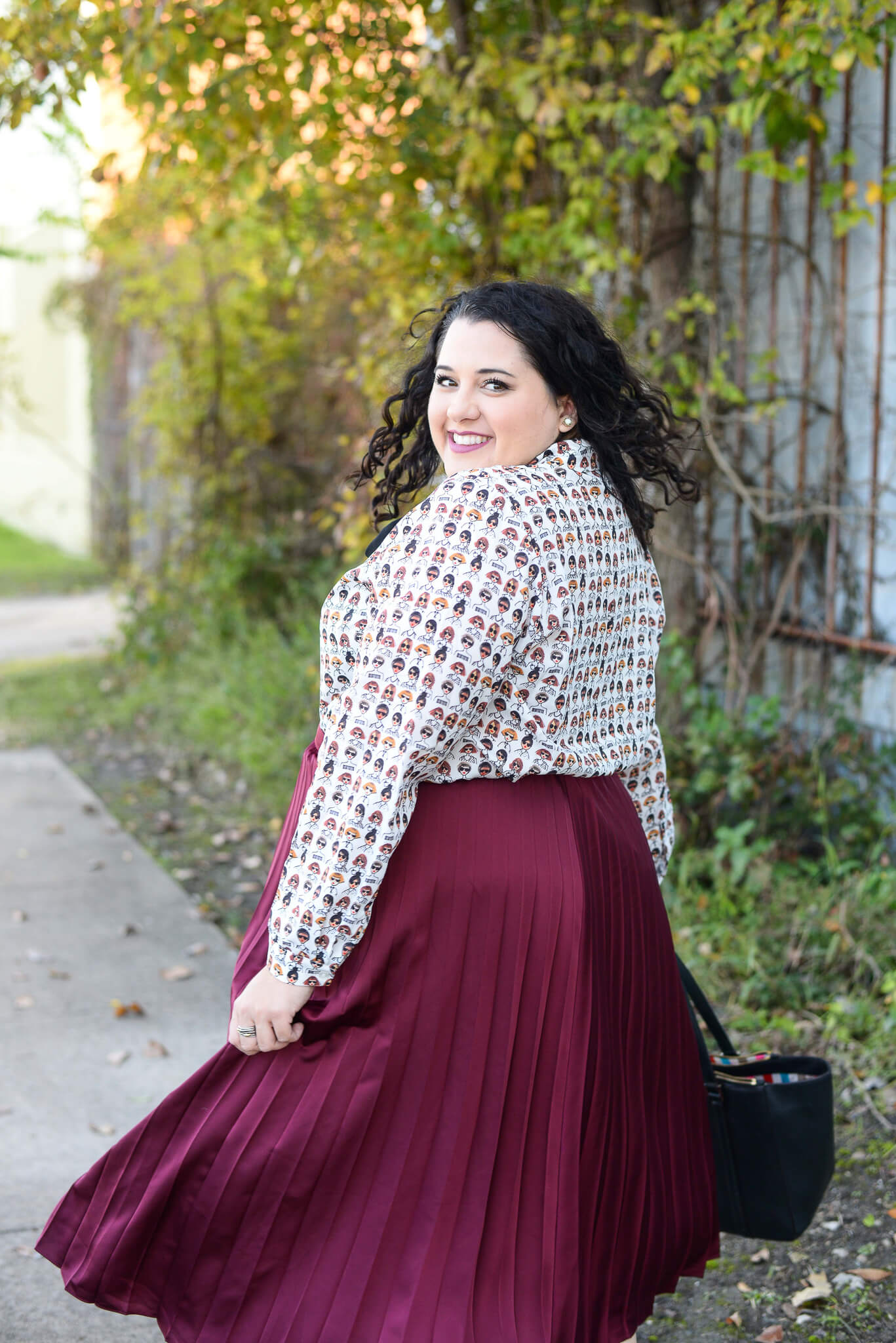 Did someone say that a fabulous white blouse exists?!? Yep, I found it and am styling it two different ways 