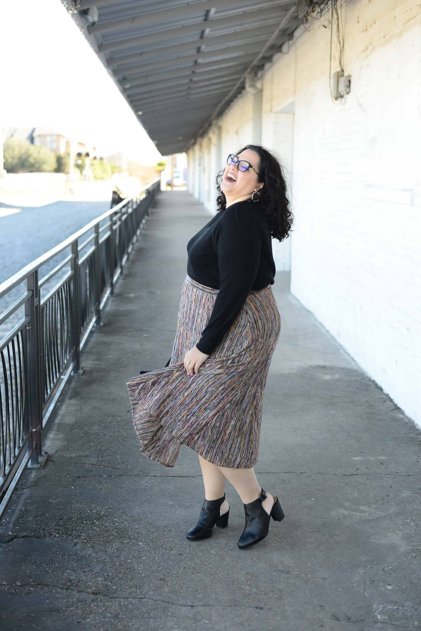 How to style a plus size skirt 