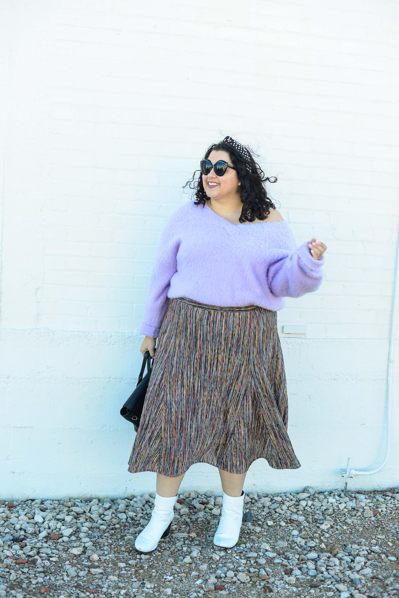 How to wear a purple sweater plus size 